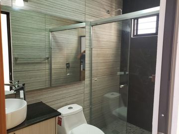 SE VENDE DEPARTAMETNEO EN MANZANILLO COLIMA,  CERCA DE PLAYA Y DE AVENIDAS PRINCIPALES.