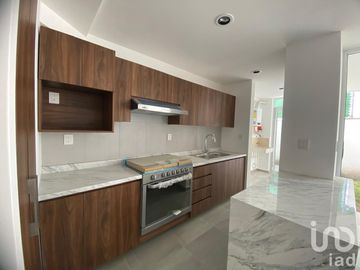 Casa en Venta en Privada San Rafael en Pedregal de Schoenstatt Los olvera, Corregidora, Querétaro.