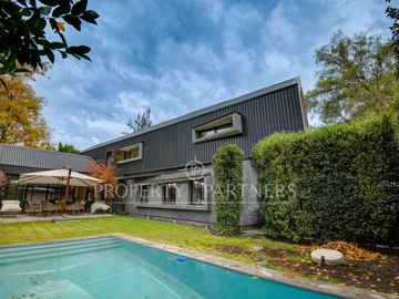 Moderna y elegante casa en sector privilegiado de Pedro de Valdivia Norte