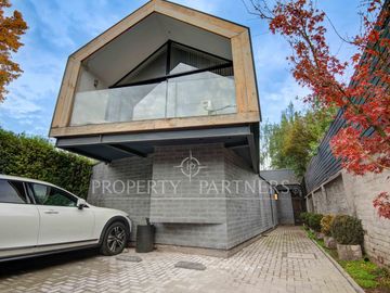 Moderna y elegante casa en sector privilegiado de Pedro de Valdivia Norte