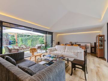 Moderna y elegante casa en sector privilegiado de Pedro de Valdivia Norte