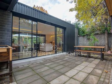 Moderna y elegante casa en sector privilegiado de Pedro de Valdivia Norte
