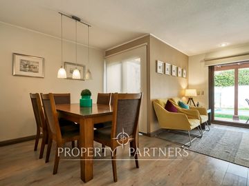 Venta de hermosa casa en condominio en Quebrada de Macul, Peñalolén