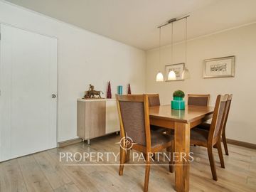 Venta de hermosa casa en condominio en Quebrada de Macul, Peñalolén