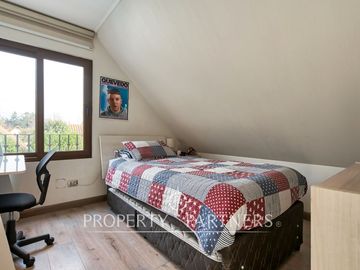 Venta de hermosa casa en condominio en Quebrada de Macul, Peñalolén