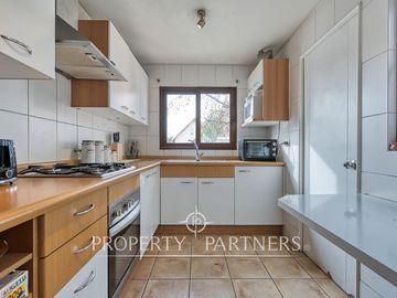 Venta de hermosa casa en condominio en Quebrada de Macul, Peñalolén