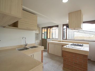 VENTA de CASAS en LA CALERA