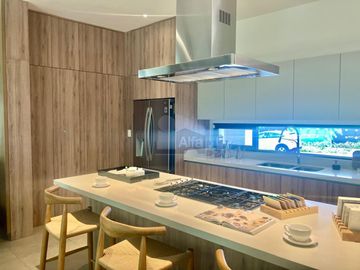 CASAS EN VENTA EN PENINSULA  MODELO INLAND