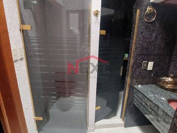 CASA EN ESQUINA EN VENTA COL. CUMBRES