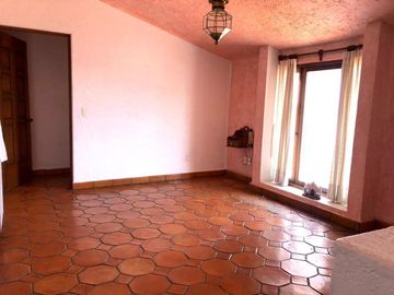 CASA EN VENTA O RENTA EN PRIVADA DE LOS CEDROS, OLIVAR DE LOS PADRES