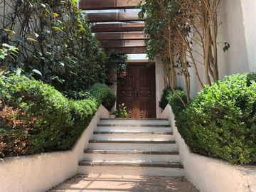 CASA EN VENTA O RENTA EN PRIVADA DE LOS CEDROS, OLIVAR DE LOS PADRES