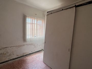 DEPARTAMENTO MUY CENTRICO EN COLONIA ALGARIN