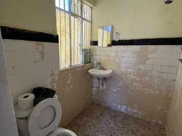 DEPARTAMENTO MUY CENTRICO EN COLONIA ALGARIN