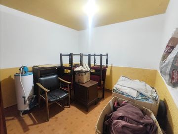 Kennedy Central casa en venta 2 pisos + garage opcion comercial