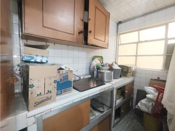 Kennedy Central casa en venta 2 pisos + garage opcion comercial