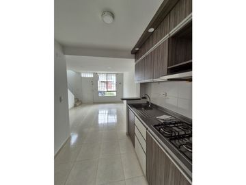 VENDO CASA  EN DOSQUEBRADAS