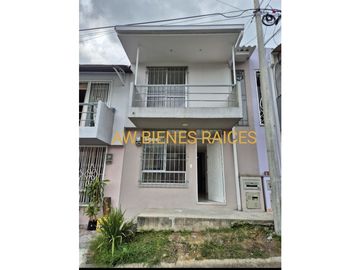 VENDO CASA  EN DOSQUEBRADAS