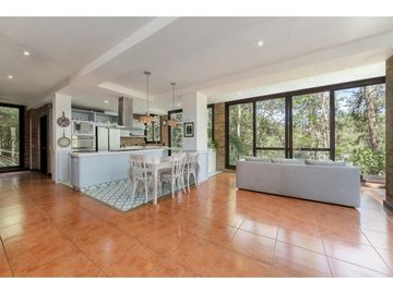 Casa en Venta en Envigado Sector Loma del Escobero
