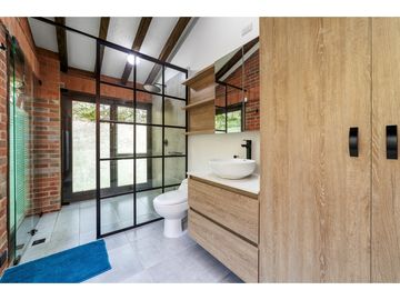 Casa en Venta en Envigado Sector Loma del Escobero