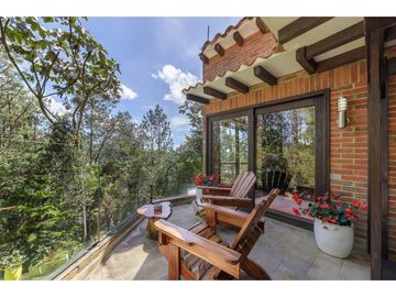 Casa en Venta en Envigado Sector Loma del Escobero