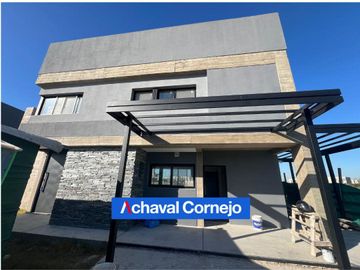 VENTA Casa al agua en Riberas, Puertos (3 dormitorios, dependencia, jardin con vista al lago) acepta financiación!