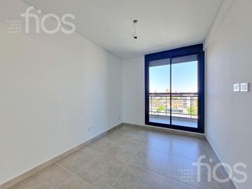 VENTA DEPARTAMENTO A ESTRENAR DE DOS DORMITORIOS CON BALCON,  COCHERA Y AMENITIES ABASTO