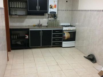 Casas en venta - 8 Dormitorios 2 Baños - Cocheras - 350Mts2 - Miramar