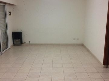 Casas en venta - 8 Dormitorios 2 Baños - Cocheras - 350Mts2 - Miramar