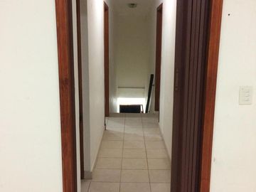 Casas en venta - 8 Dormitorios 2 Baños - Cocheras - 350Mts2 - Miramar