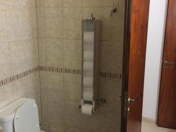 Casas en venta - 8 Dormitorios 2 Baños - Cocheras - 350Mts2 - Miramar