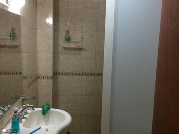 Casas en venta - 8 Dormitorios 2 Baños - Cocheras - 350Mts2 - Miramar