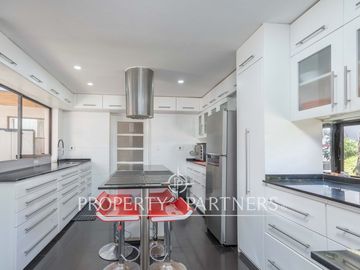 Venta de acogedora casa en Bosques de Montemar, Concón