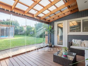 Linda casa en venta en Bosques deMontemar, Concon
