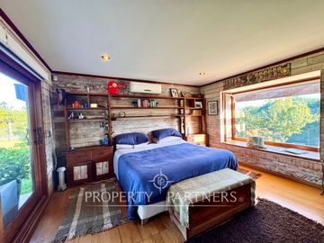 Se vende gran Casa con maravilloso jardin en Pie del Mauco