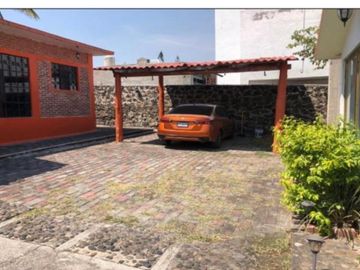 HERMOSA CASA EN YAUTEPEC (OAXTEPEC, MORELOS)