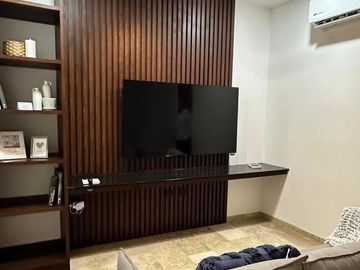 Casa Amplia con 3 recámaras, piscina, amenidades.