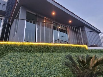 PRECIOSA CASA EN VENTA EN BALCONES JURIQUILLA !!