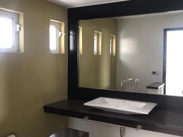 PRECIOSA CASA EN VENTA EN BALCONES JURIQUILLA !!