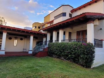 Casa en venta en Villas del Mesón