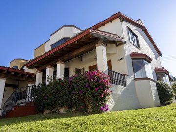 Casa en venta en Villas del Mesón
