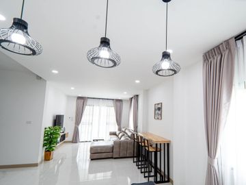 5 Bedroom House for sale in Hang Dong, Chiang Mai
