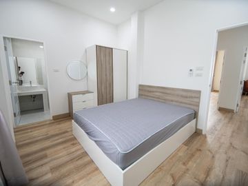 5 Bedroom House for sale in Hang Dong, Chiang Mai