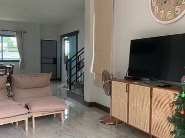 Newly Renovated 4 BR House for Rent and Sale in Hang Dong