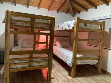 FINCA CON EXCELENTE VISTA EN COCORNA, SECTOR EL SOCORRO.