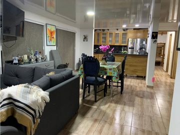 FINCA CON EXCELENTE VISTA EN COCORNA, SECTOR EL SOCORRO.