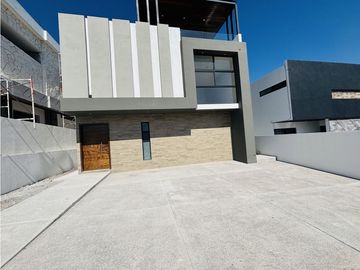 Casa en venta en san juan del rio en fraccionamiento
