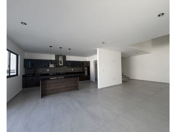 Casa en venta en san juan del rio en fraccionamiento