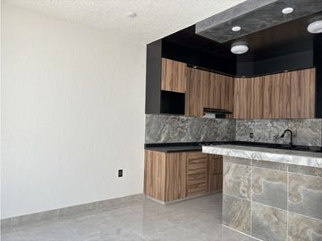 CASA EN VENTA EN FRACCIONAMIENTO DE SAN JUAN DEL RIO