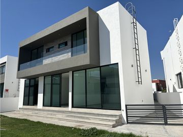 CASA EN VENTA SAN JUAN DEL RIO