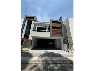 Casa En Venta En Arboreto, Cholula